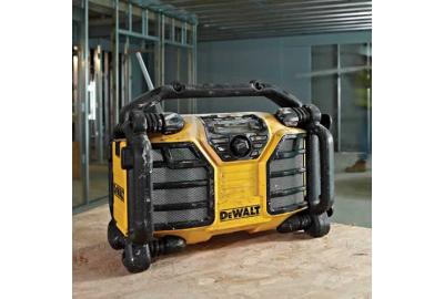 Buyaparcel Make A Noise About Dewalt’s New Job Site Radios